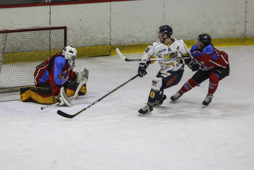 
Vārtos Reinis Petkus
