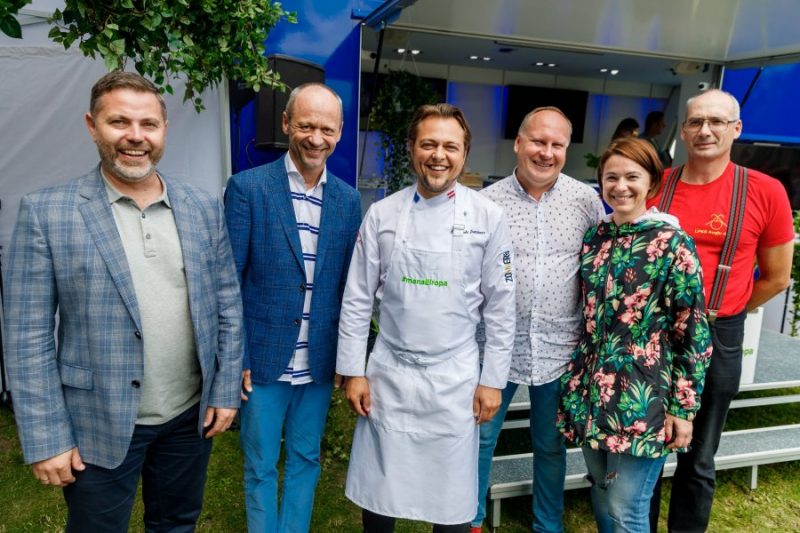 
Kampaņas dalībnieki pasākumā Rēzeknē šā gada augustā.
