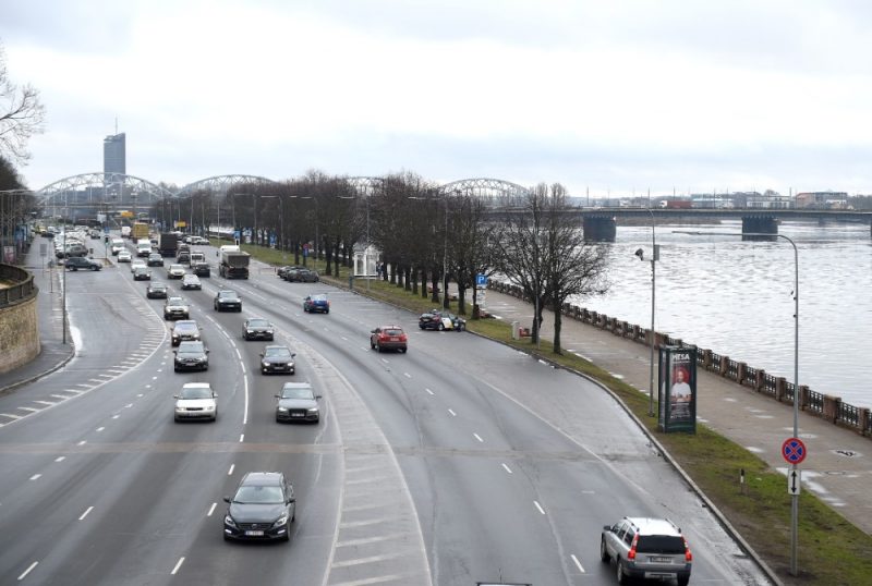 
11.novembra krastmala Rīgā.
