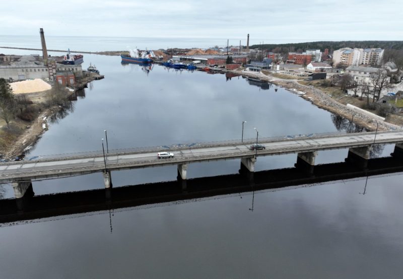 
Vecais tilts pār Salacu Salacgrīvā.
